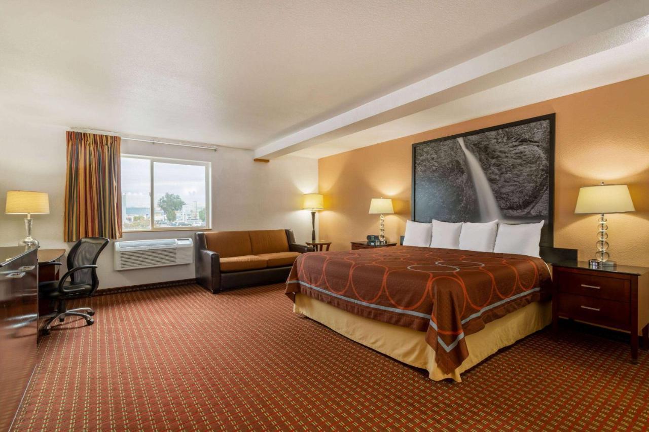 Super 8 By Wyndham The Dalles Or Ngoại thất bức ảnh