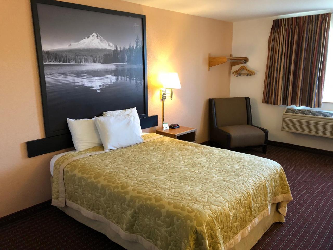 Super 8 By Wyndham The Dalles Or Ngoại thất bức ảnh